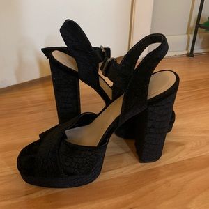 Peep toe platform heels